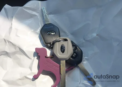 2011 Subaru Outback 2.5I Limited z USA, uszkodzony, nr VIN 4S4BRBKC1B3368332